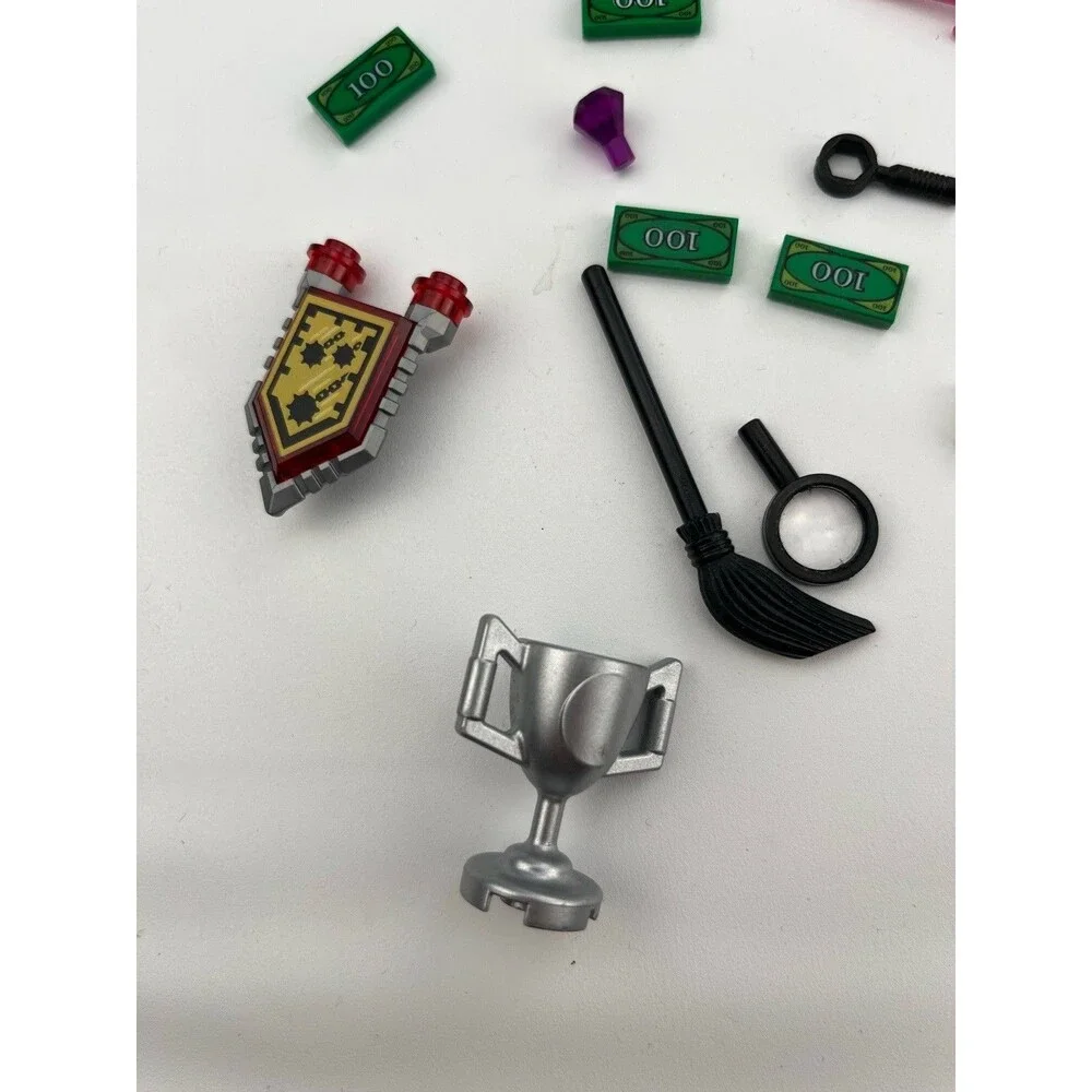 Lego Random Minifigure Accessories Lot Love Note Money Trophy Star Fish Shield